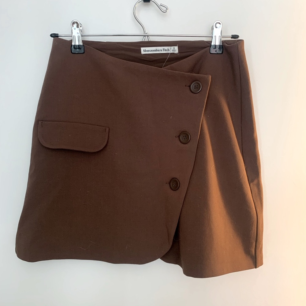 Abercrombie brown button skirt